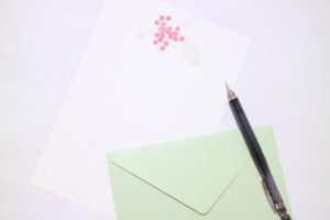 手紙とペン